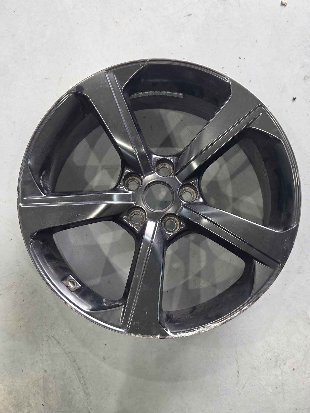 수원 BMW3GT 휠복원도색 블랙유광 시공 1번 — 명품휠스토리 동탄오산점