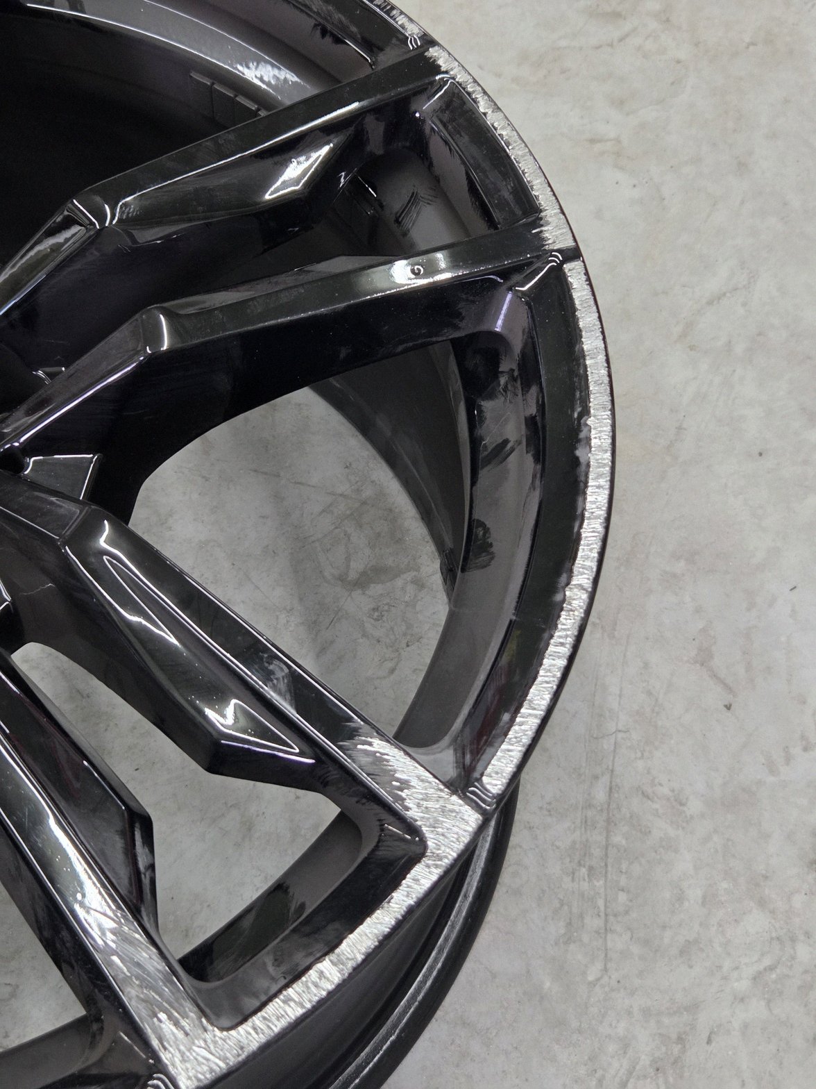 화성 BMWZ4 휠복원도색 블랙유광 시공 4번 — 명품휠스토리 동탄오산점