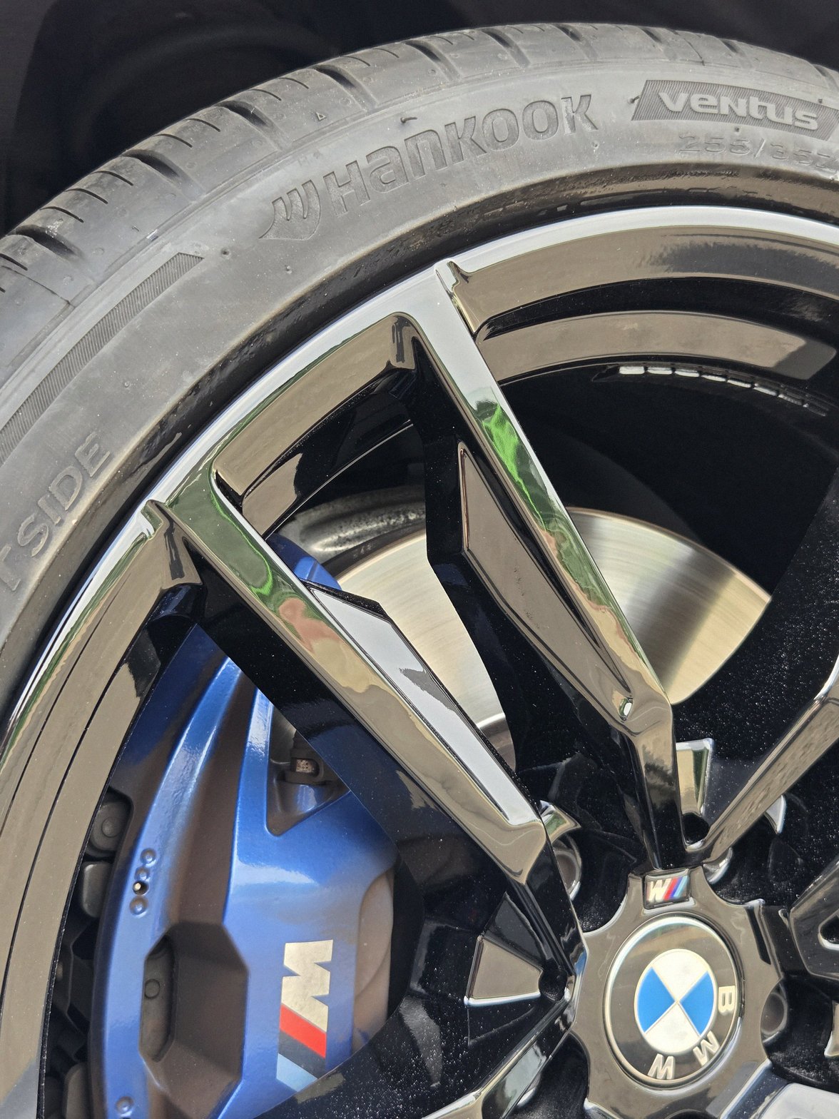 화성 BMWZ4 휠복원도색 블랙유광 시공 9번 — 명품휠스토리 동탄오산점