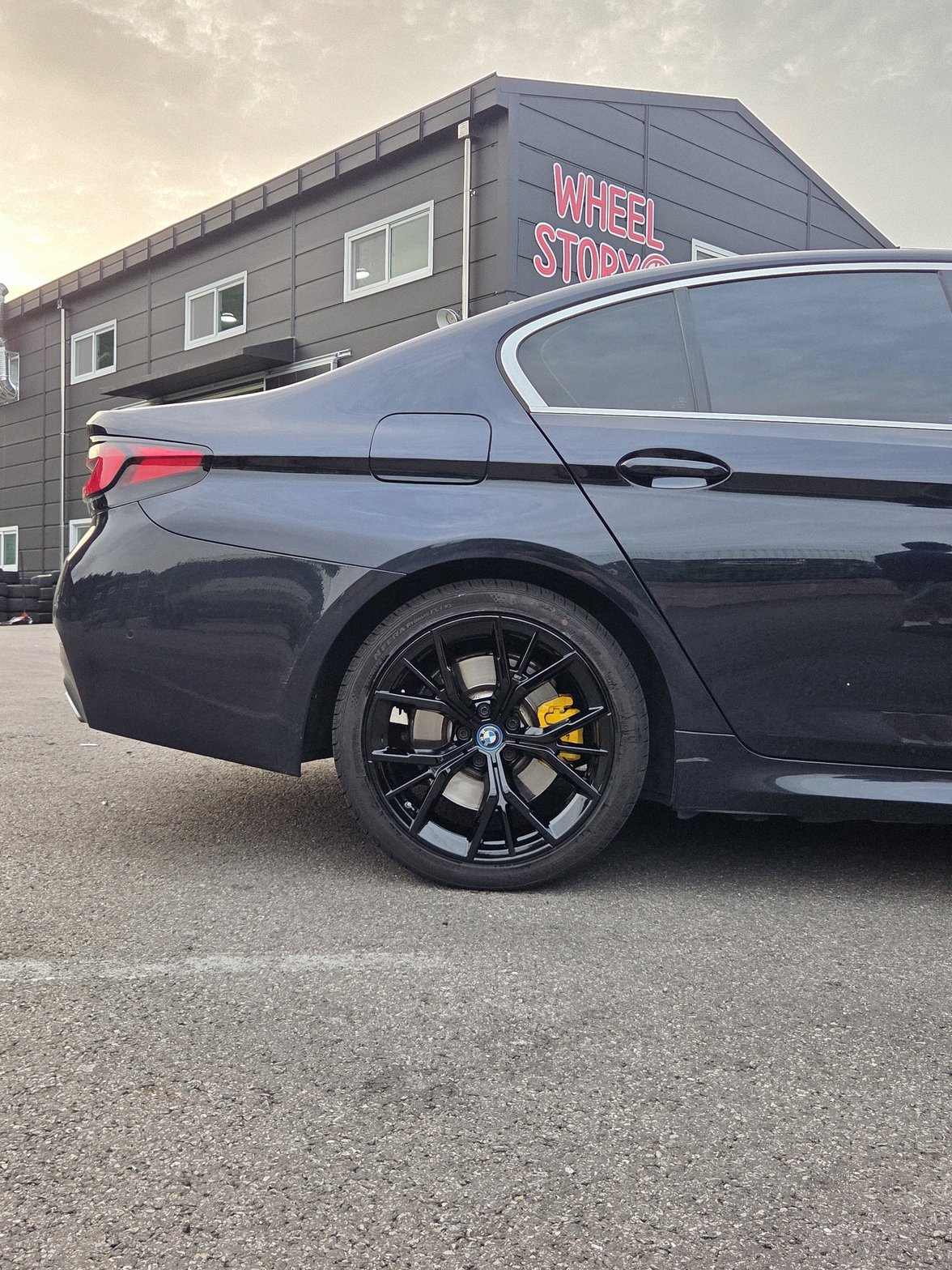 수원 bmw5시리즈g바디 휠복원도색 캘리퍼도색 블랙유광 옐로우캘리퍼 시공 8번 — 명품휠스토리 동탄오산점