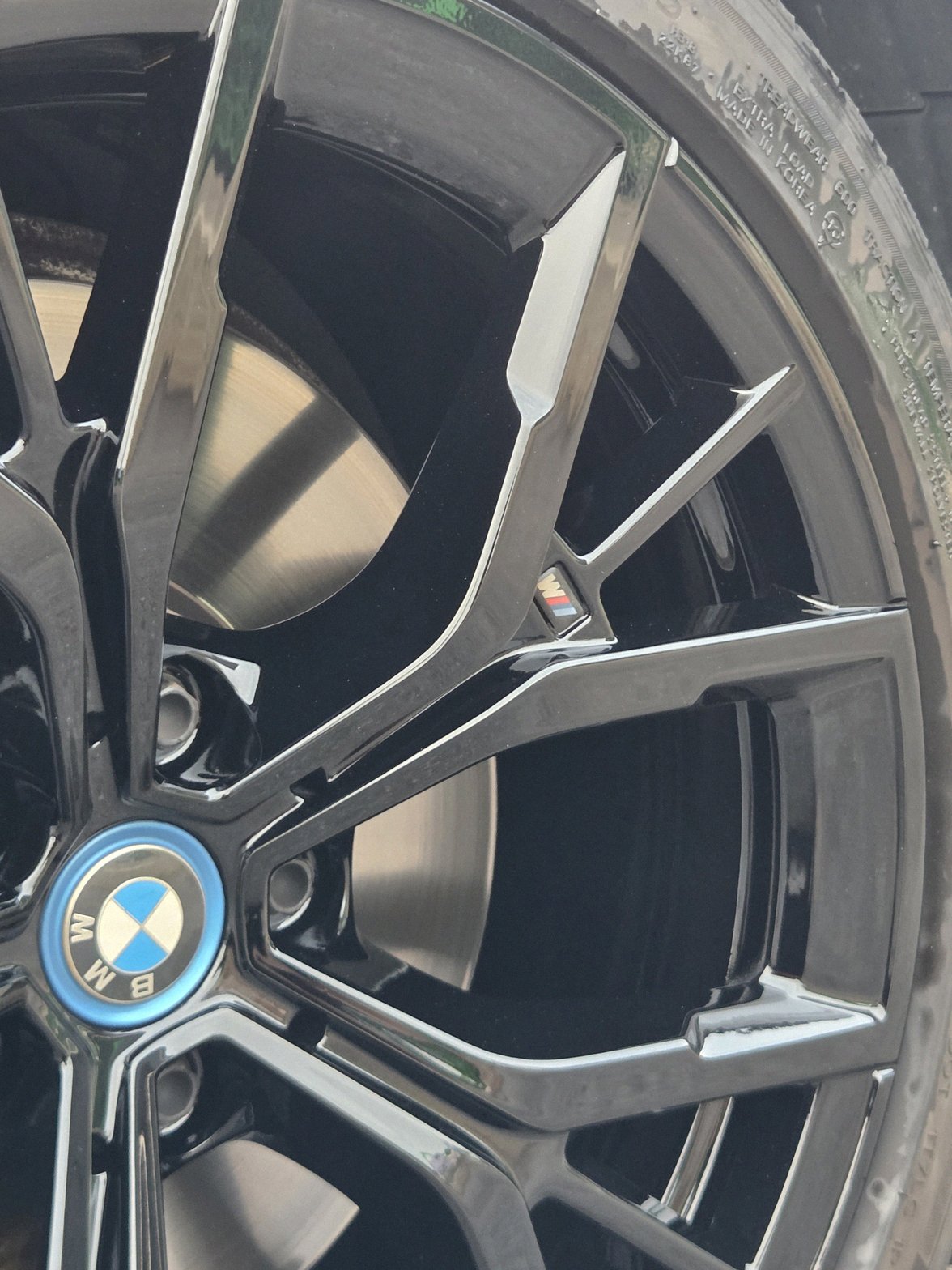 수원 bmw5시리즈g바디 휠복원도색 캘리퍼도색 블랙유광 옐로우캘리퍼 시공 18번 — 명품휠스토리 동탄오산점