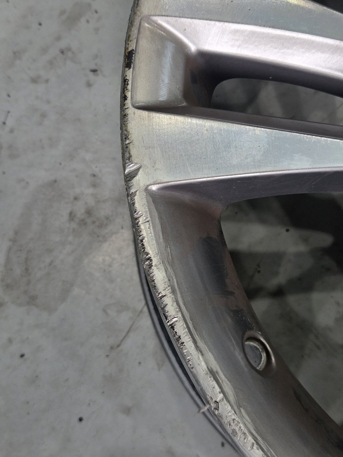 수원 bmw420d 휠복원도색 블랙유광 시공 3번 — 명품휠스토리 동탄오산점