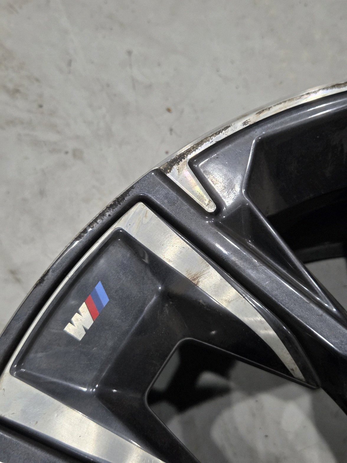 오산 bmwx2 휠복원도색 블랙유광 시공 3번 — 명품휠스토리 동탄오산점